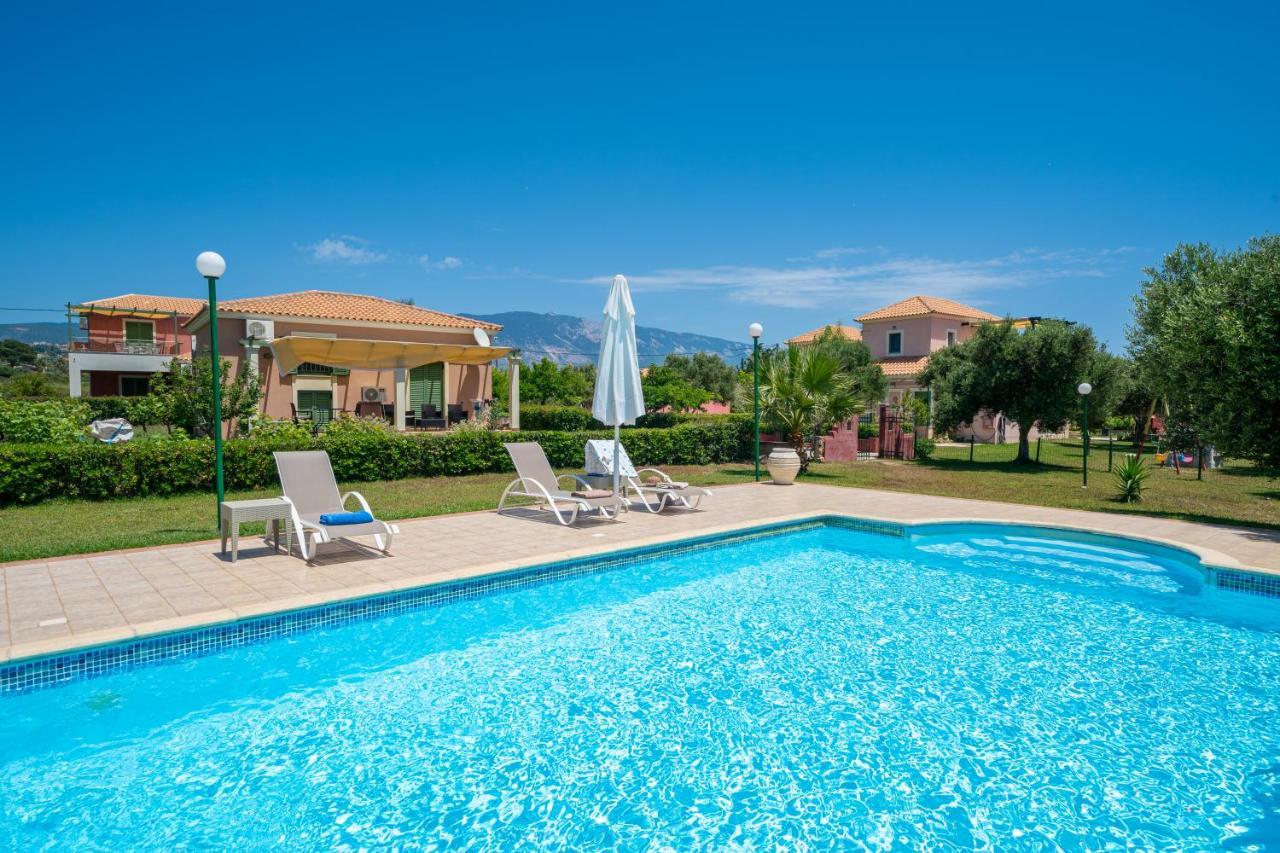Monambeles Villas Svoronata Extérieur photo